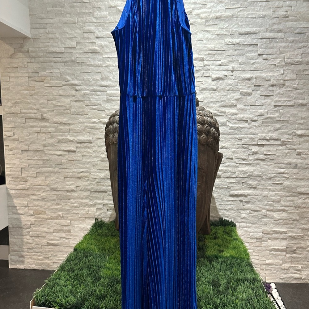 Alexia Admor Vibrant Royal Blue Velvet Jumpsuit high neck sleeveless 6